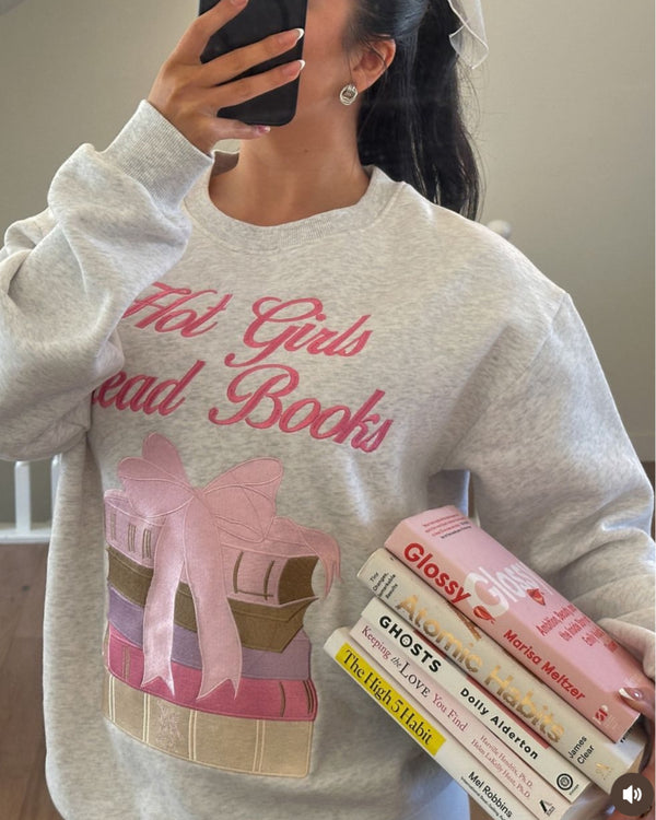 HOT GIRLS READ | CREWNECK